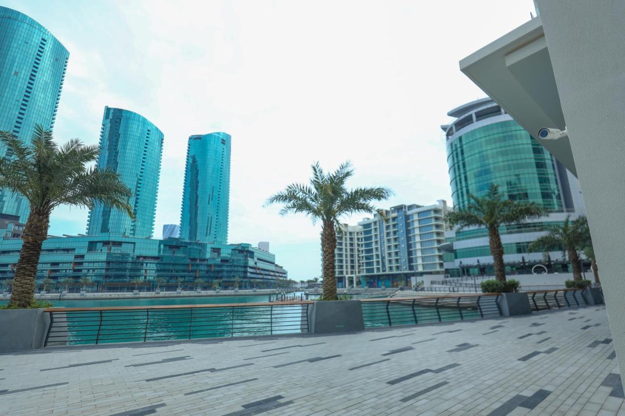 Отель Charthouse Bahrain Манама Экстерьер фото The Marina