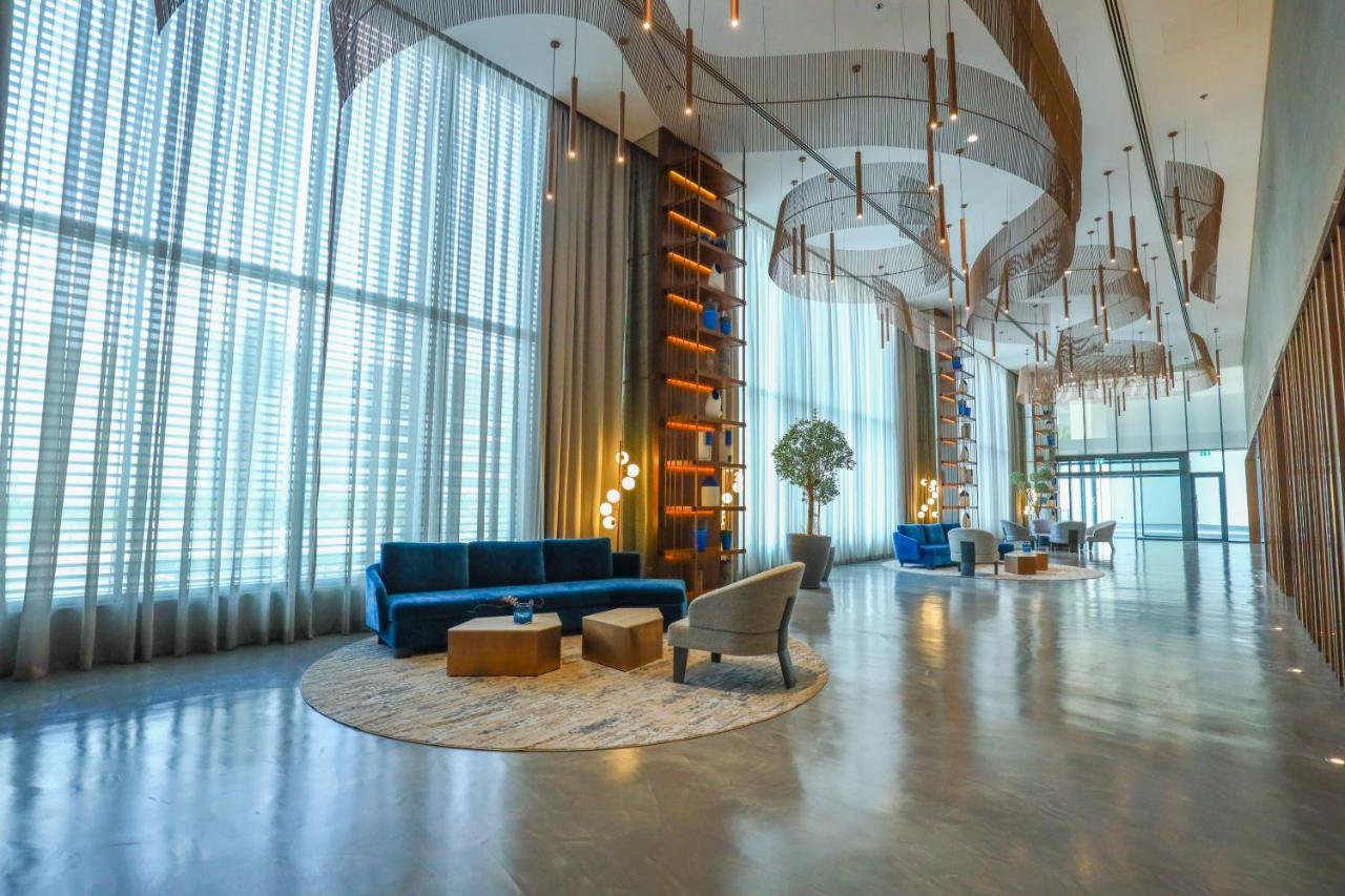 Отель Charthouse Bahrain Манама Экстерьер фото The lobby of the hotel