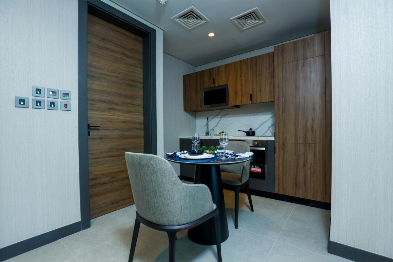 Отель Charthouse Bahrain Манама Экстерьер фото Kitchenette