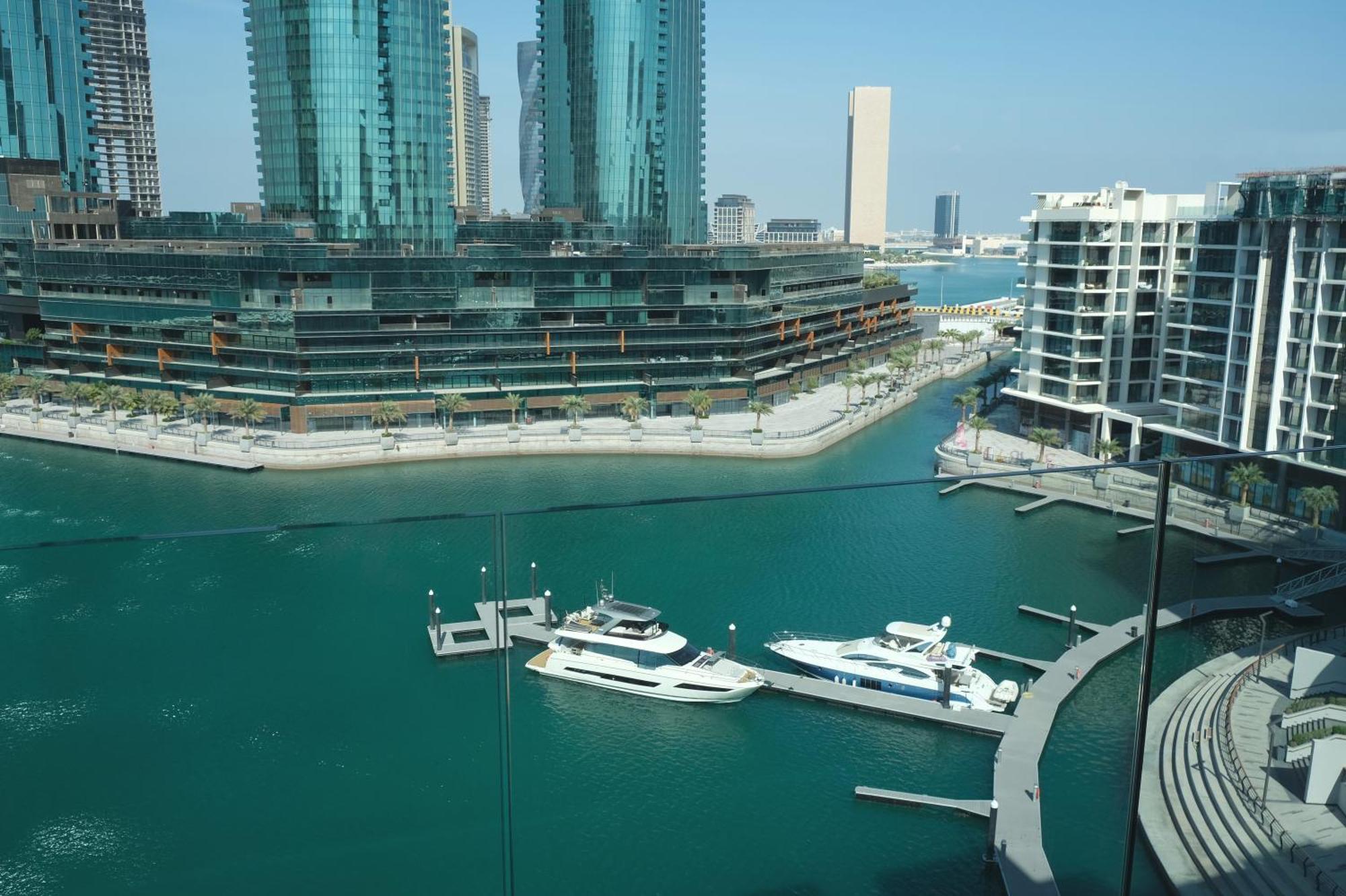 Отель Charthouse Bahrain Манама Экстерьер фото The Marina