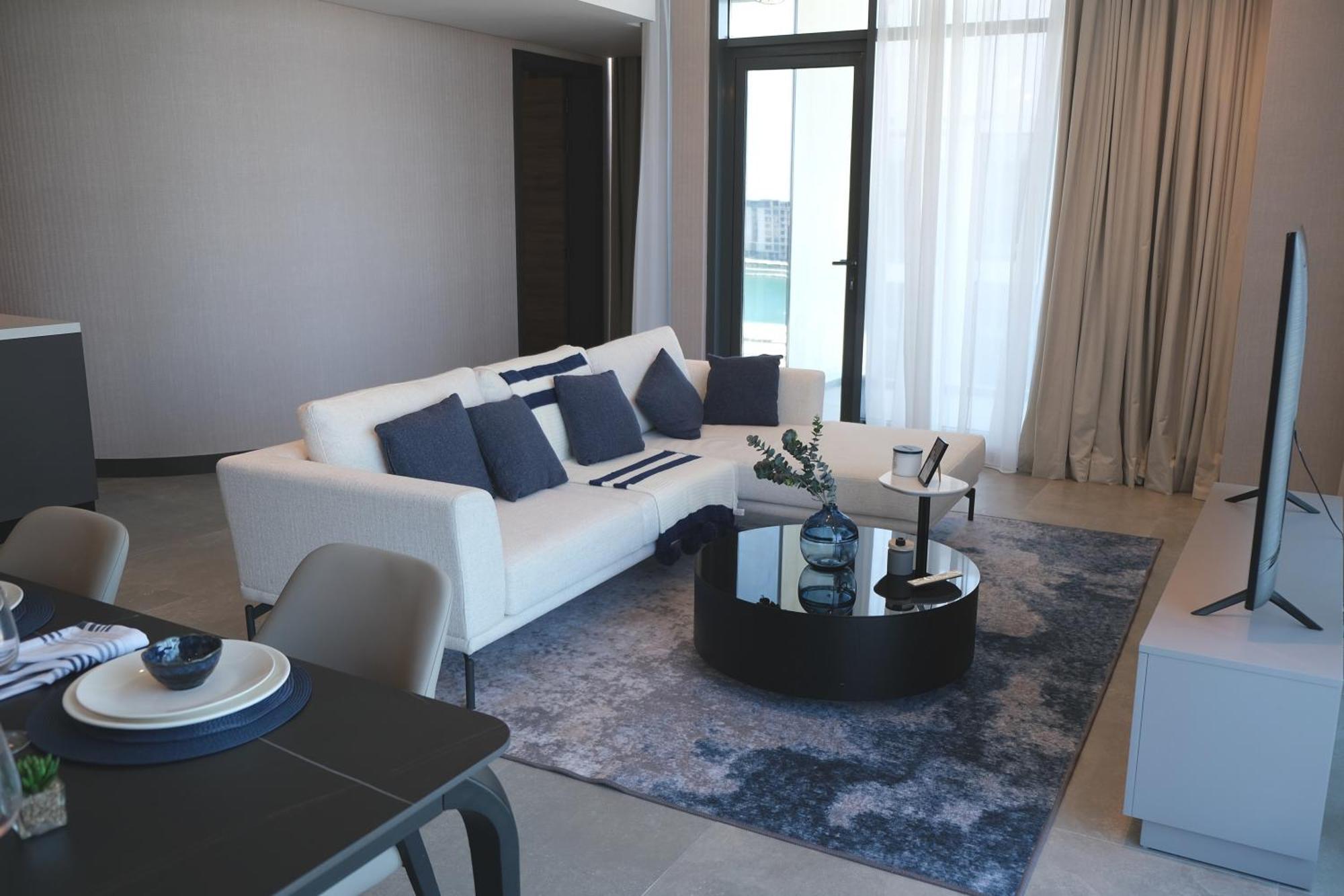 Отель Charthouse Bahrain Манама Экстерьер фото Living room