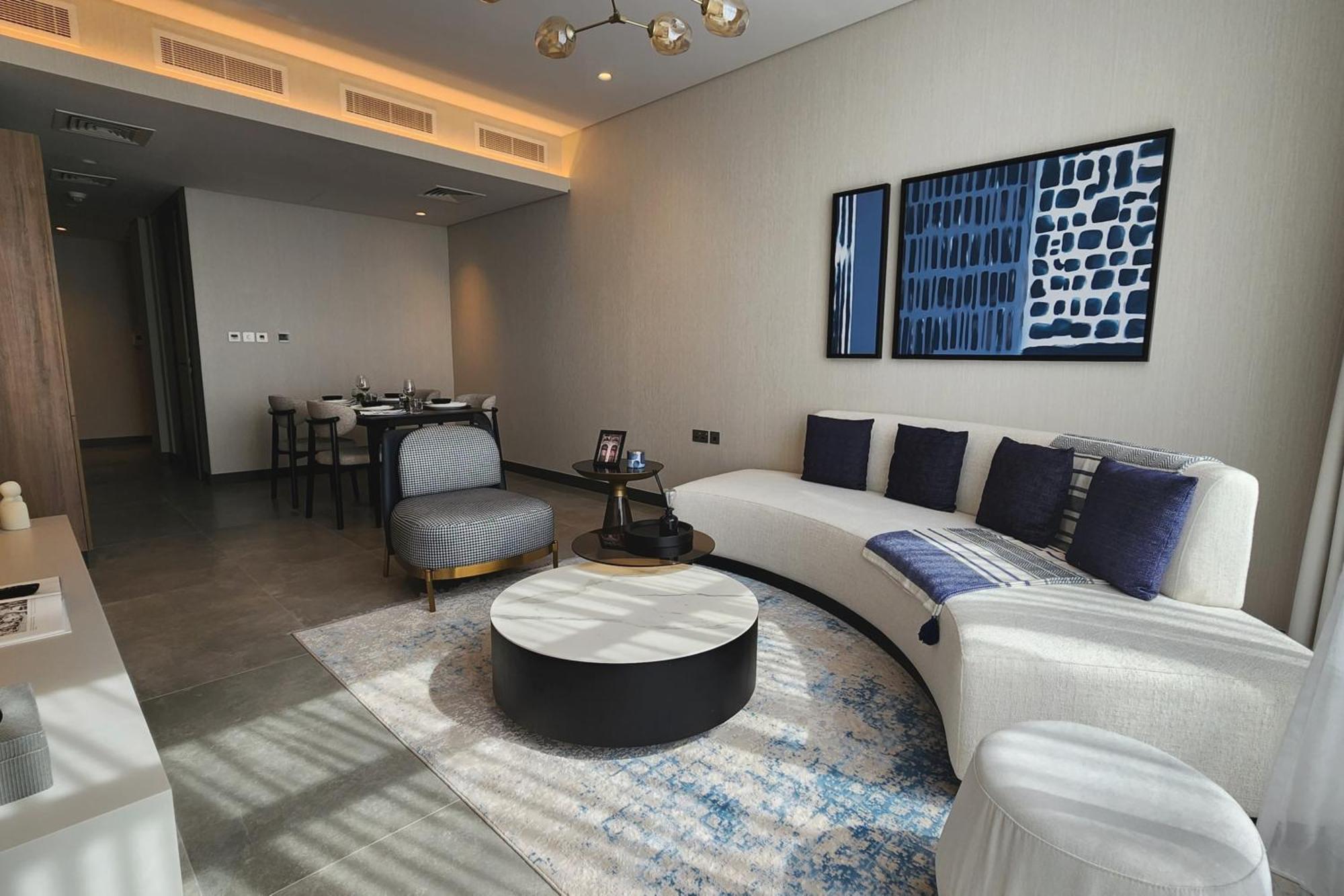 Отель Charthouse Bahrain Манама Экстерьер фото A living room at the Ritz-Carlton, DIFC