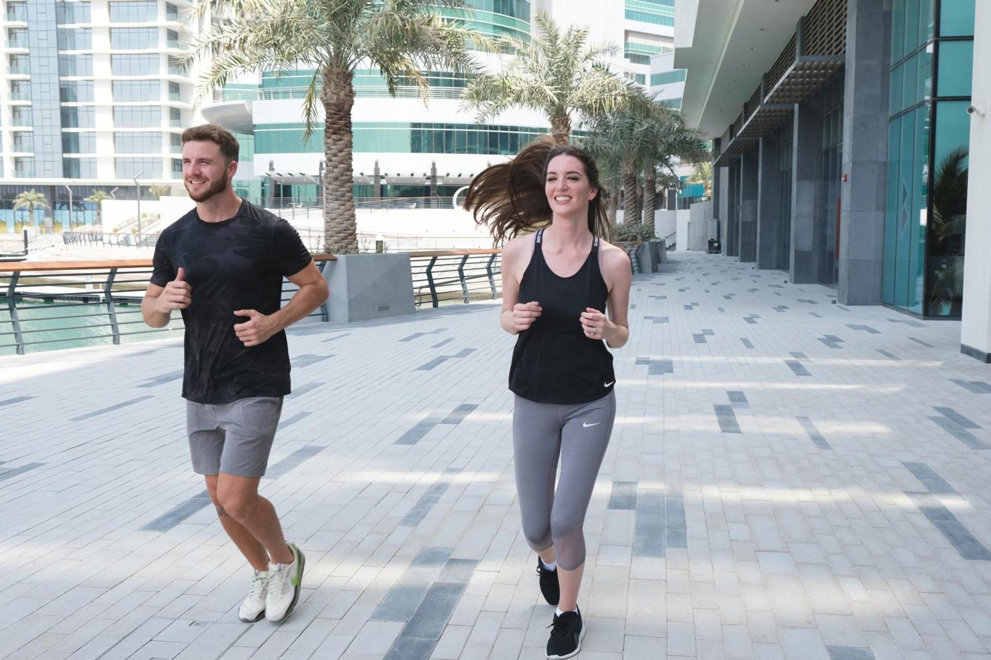 Отель Charthouse Bahrain Манама Экстерьер фото Runners in Dubai